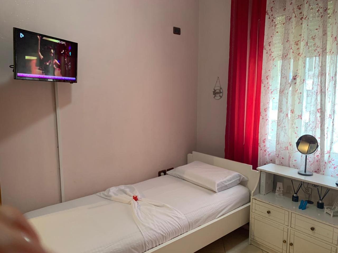 Lungomare Apartment Sea Home Vlorë Esterno foto